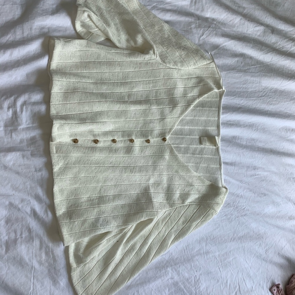 H&M blouse with buttons